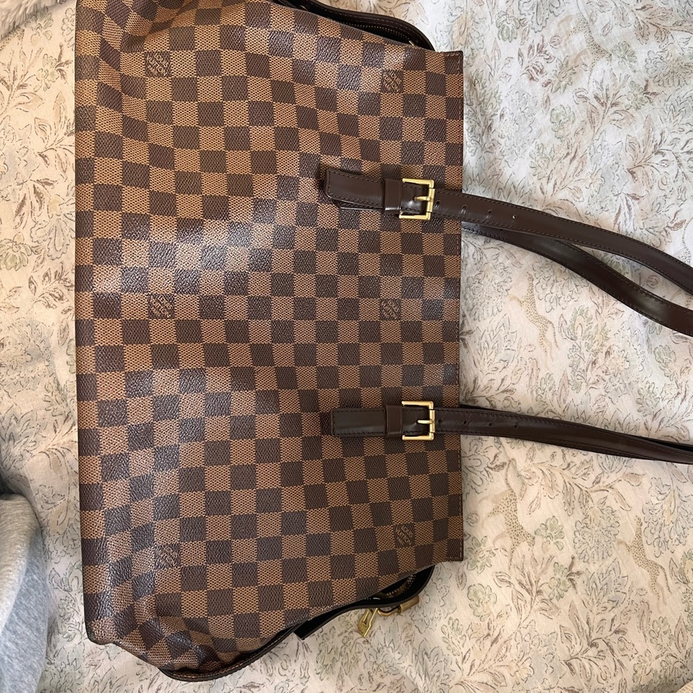 Louis Vuitton Chelsea Bag